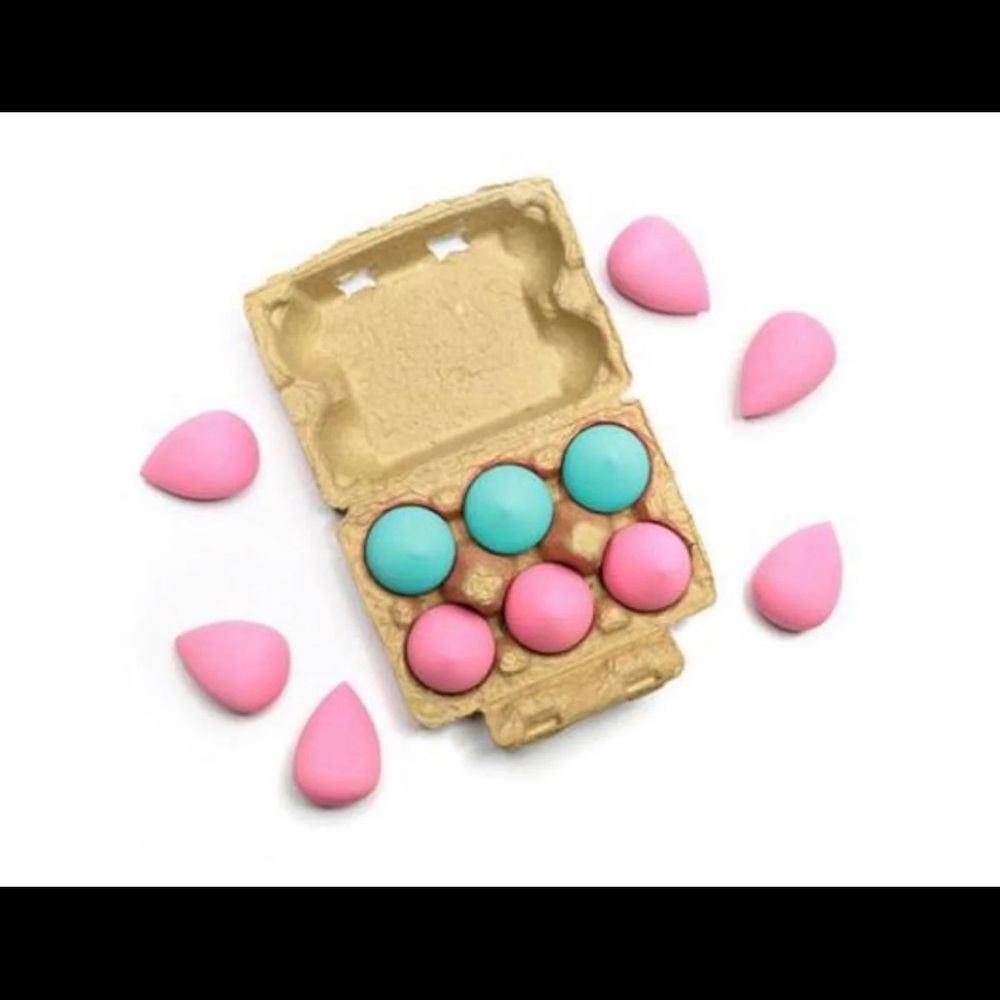 BEAUTY BAKERIE BLENDING EGGS BEAUTY SPON